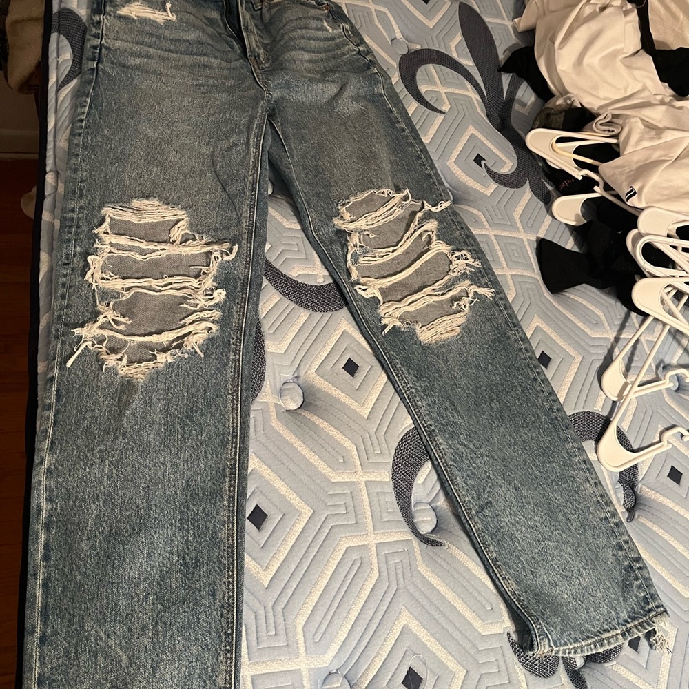 American eagle size 00 regular distressed blue jeans